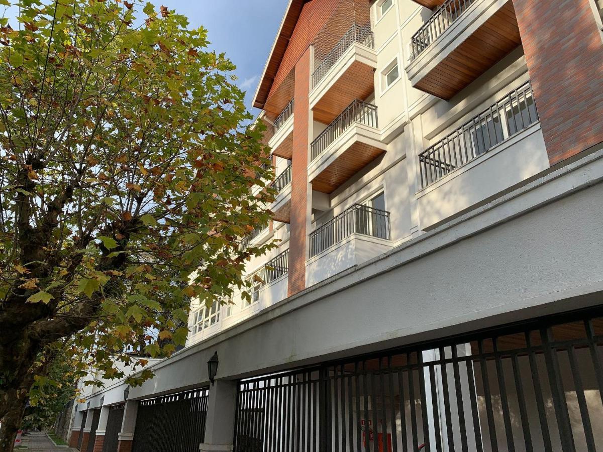 Flat Novo, Aconchegante E No Coracao Do Capivari / Internet + Aquecedores Campos do Jordão Exterior foto